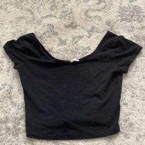 Like new women’s scoop neck crop top size M